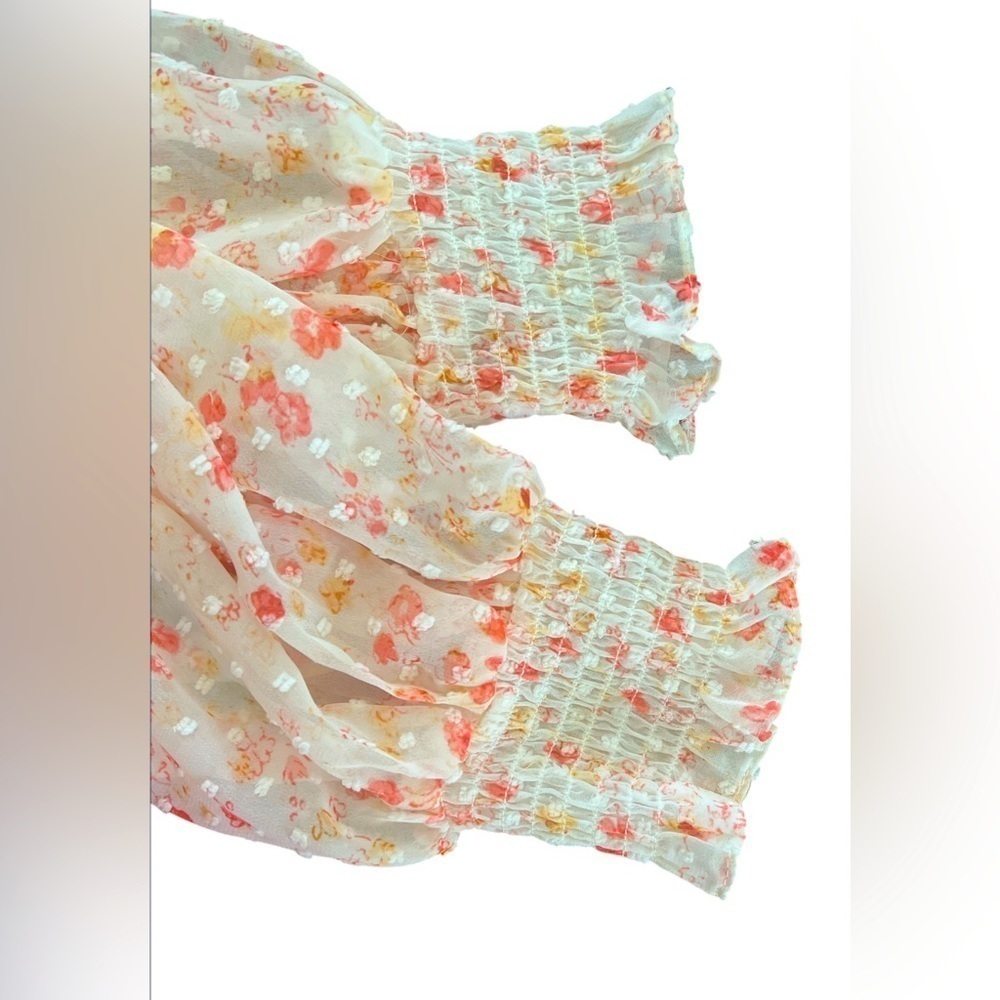 CeCe Coral Floral🌷 Blouse - Picture 9 of 10